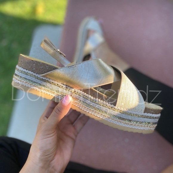 Bonita_Trendz Shoes - Gold Vegan Criss Cross FlatForm Platform Sandals